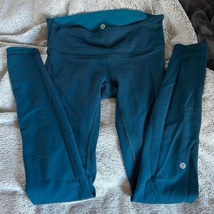 LuluLemon Wunder Under Reversible Leggings